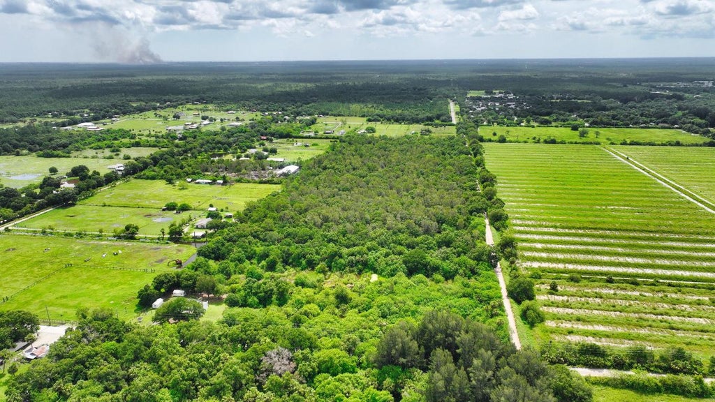 Photo of 13380 101st Street, Fellsmere, FL 32948 (MLS # R11102978)