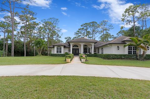 A home in Loxahatchee