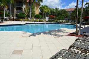 VILLAS AT EMERALD DUNES CONDO - Residential
