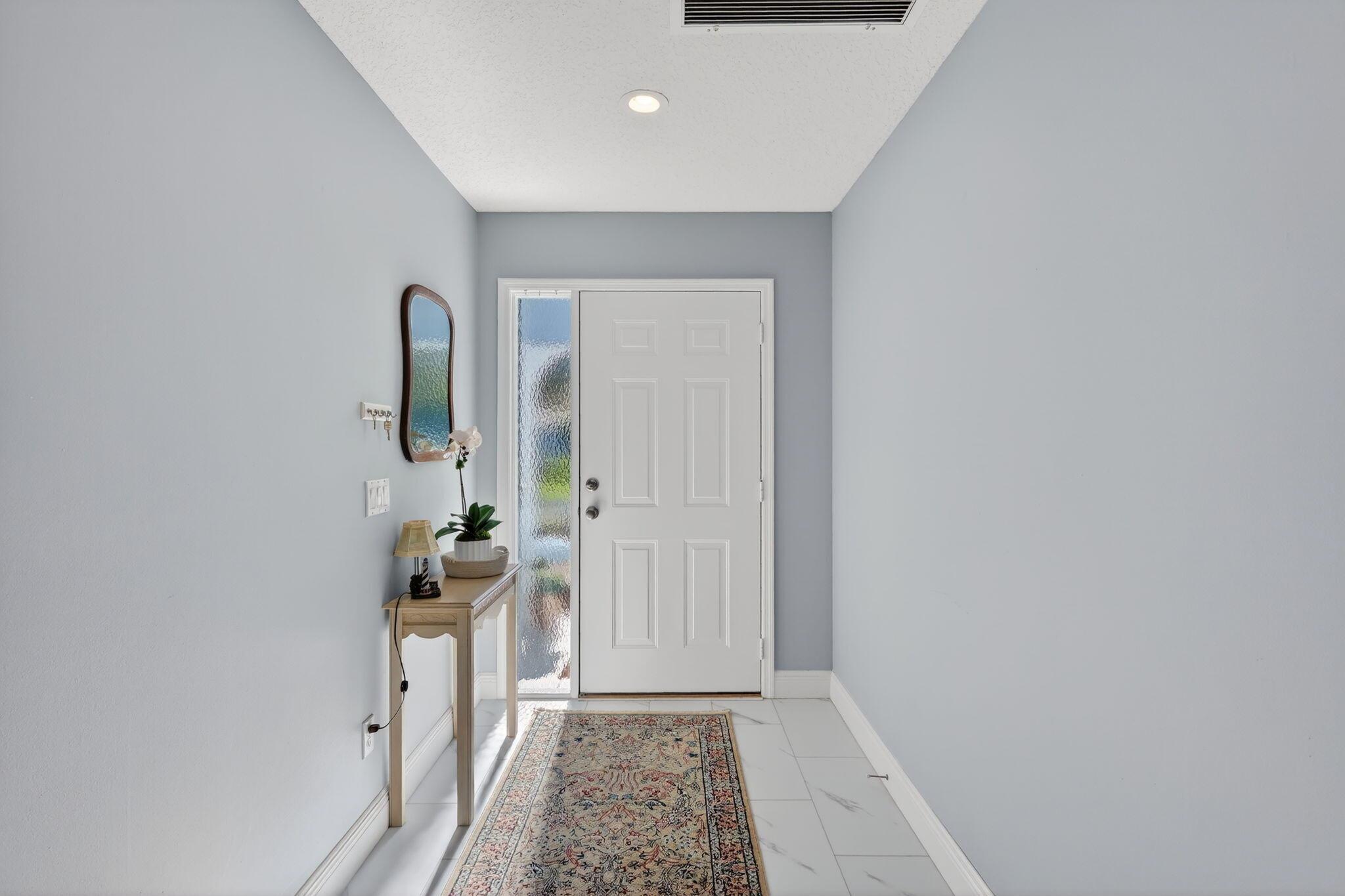 EMERALD LAKES - Residential