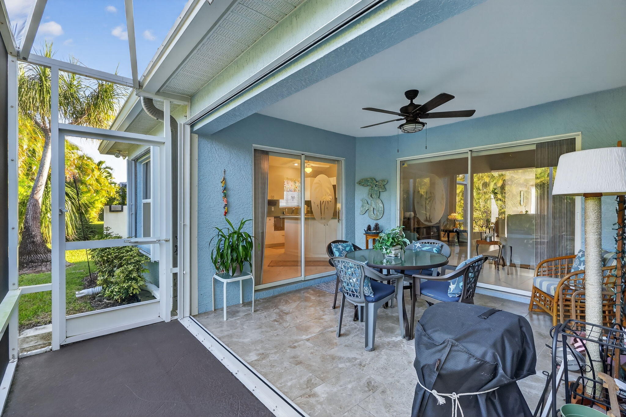 EMERALD LAKES - Residential