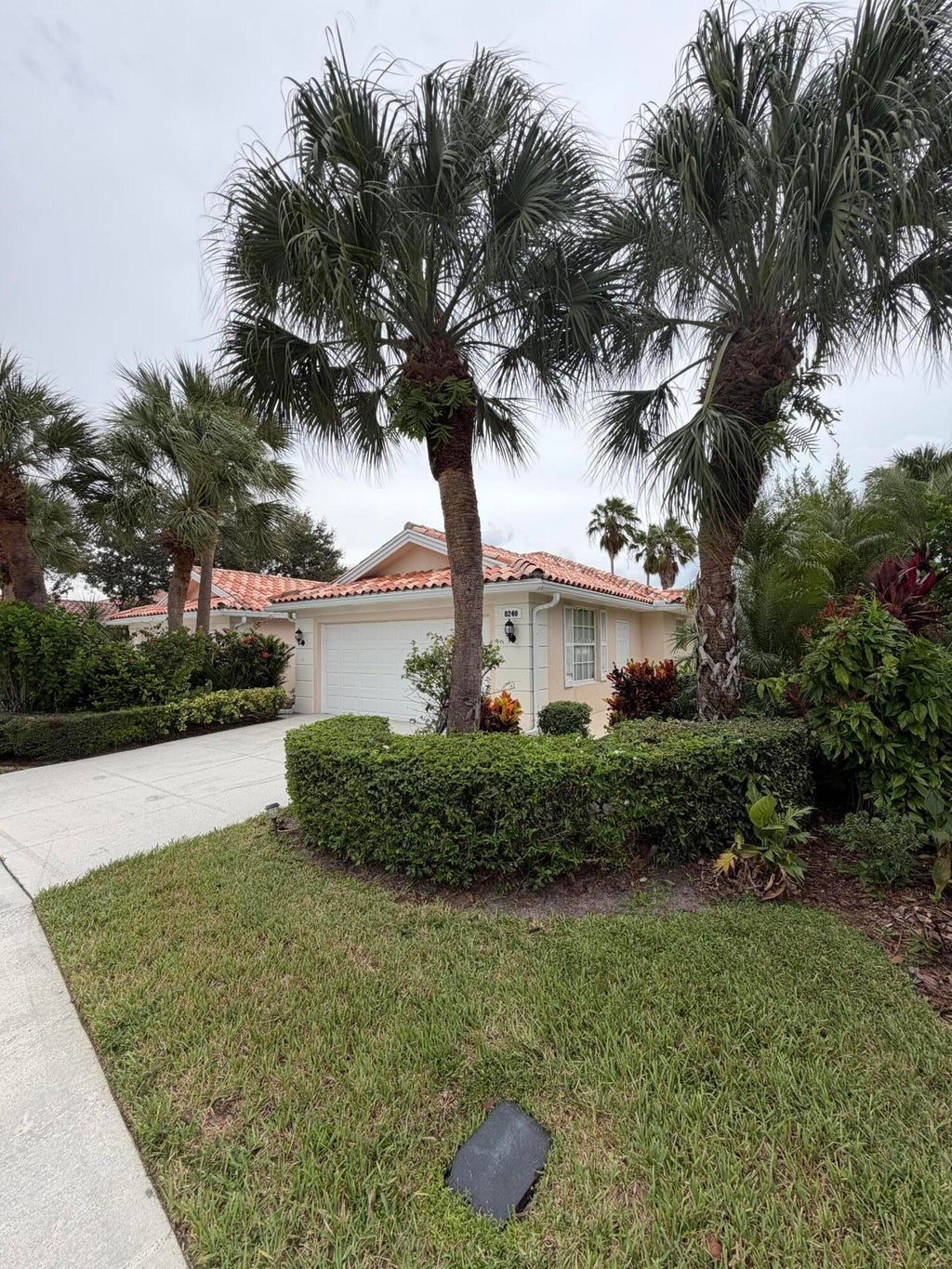 Photo of 8240 SE DOUBLE TREE Drive, Hobe Sound, FL 33455 (MLS # B26082124)