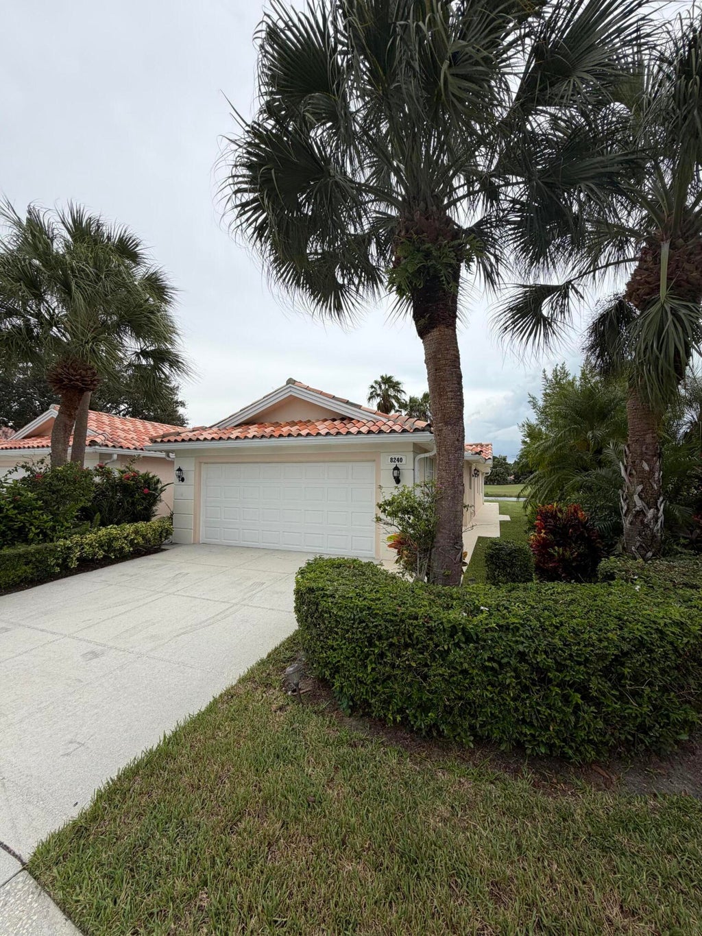 Photo of 8240 SE DOUBLE TREE Drive, Hobe Sound, FL 33455 (MLS # B26082124)