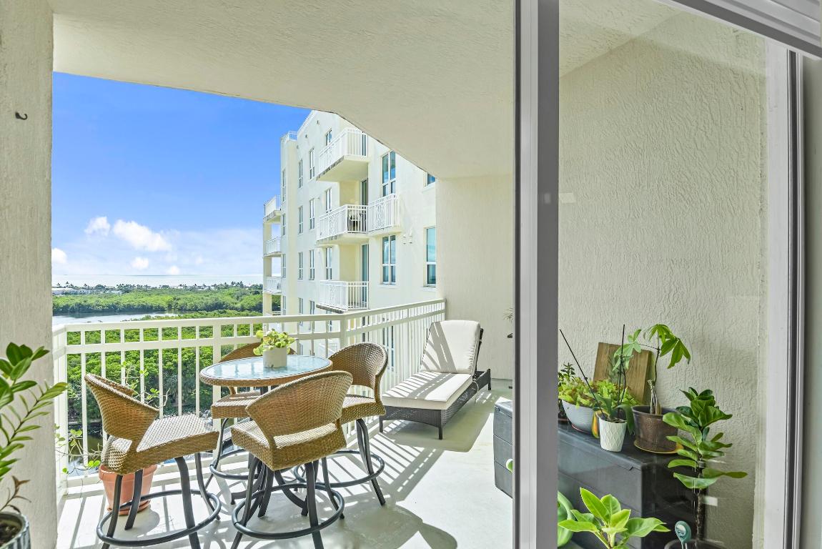 CASA COSTA CONDO - Residential