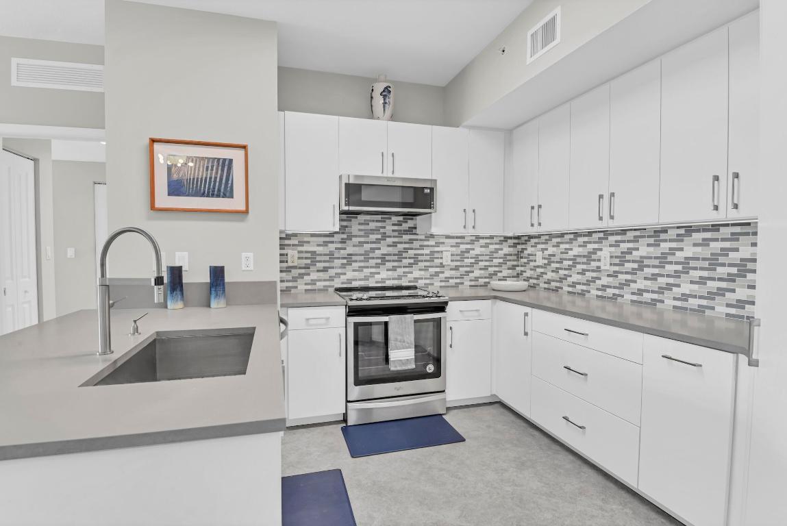 CASA COSTA CONDO - Residential