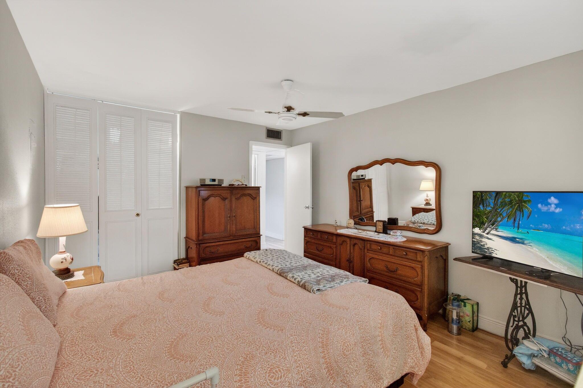 KINGS POINT SEVILLE CONDO - Residential