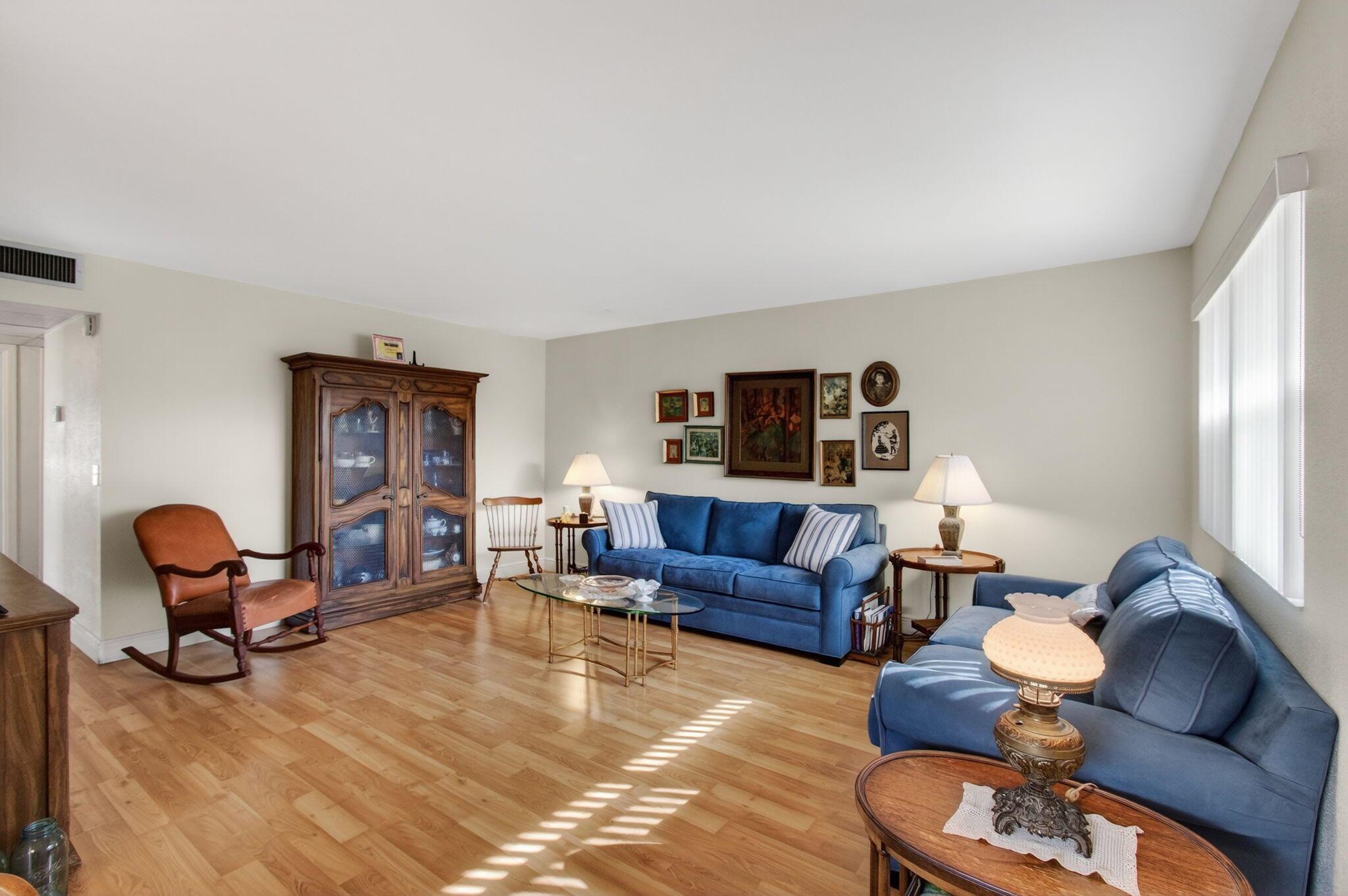 KINGS POINT SEVILLE CONDO - Residential