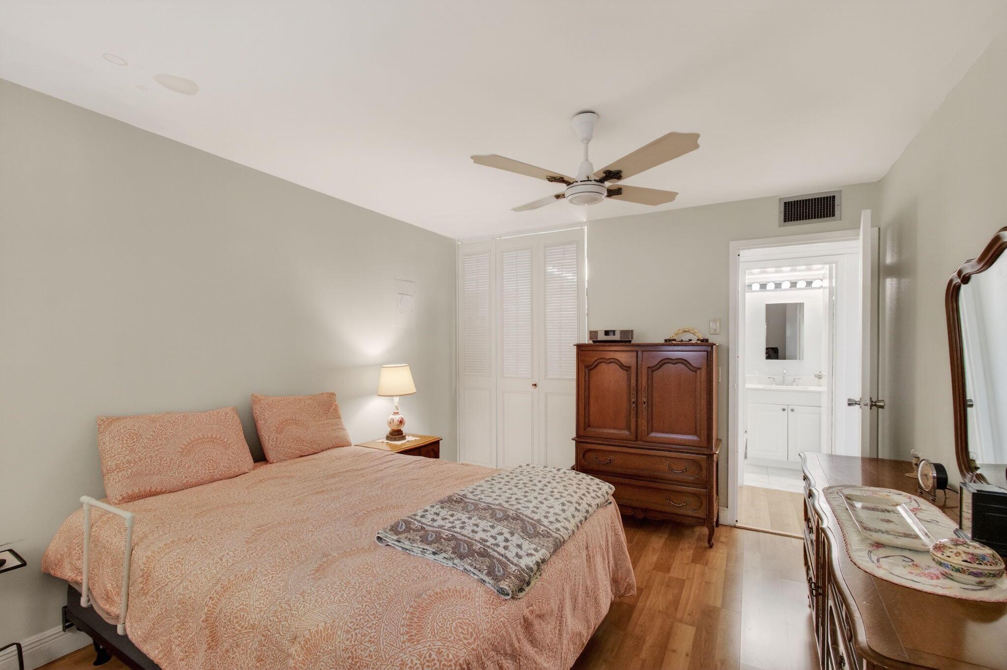 KINGS POINT SEVILLE CONDO - Residential