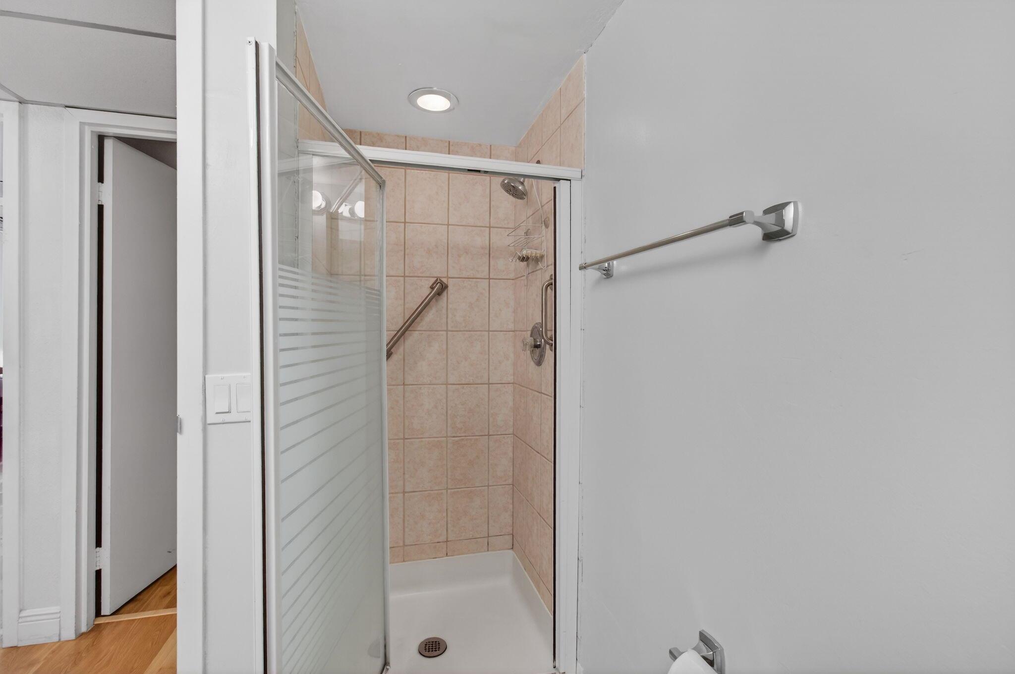 KINGS POINT SEVILLE CONDO - Residential