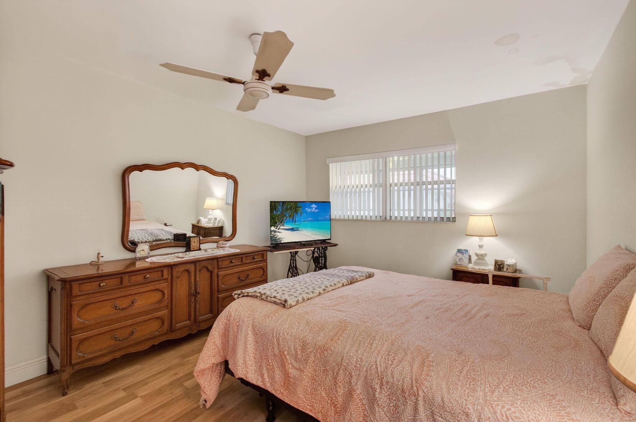 KINGS POINT SEVILLE CONDO - Residential