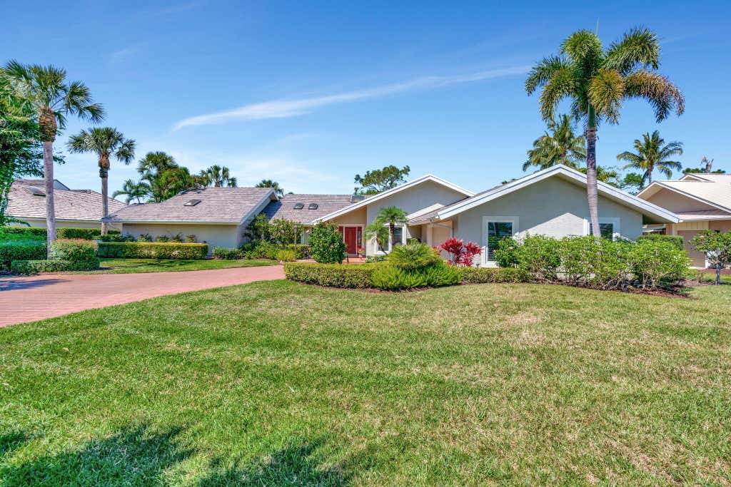 Photo of 6340 SE Mariner Sands Drive, Stuart, FL 34997 (MLS # R11071089)