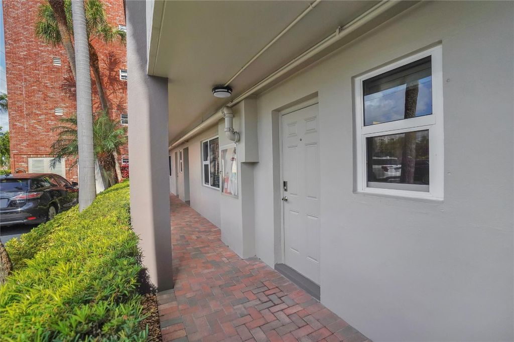 Photo of 3111 NE 51st Street #106C, Fort Lauderdale, FL 33308 (MLS # F10498589)