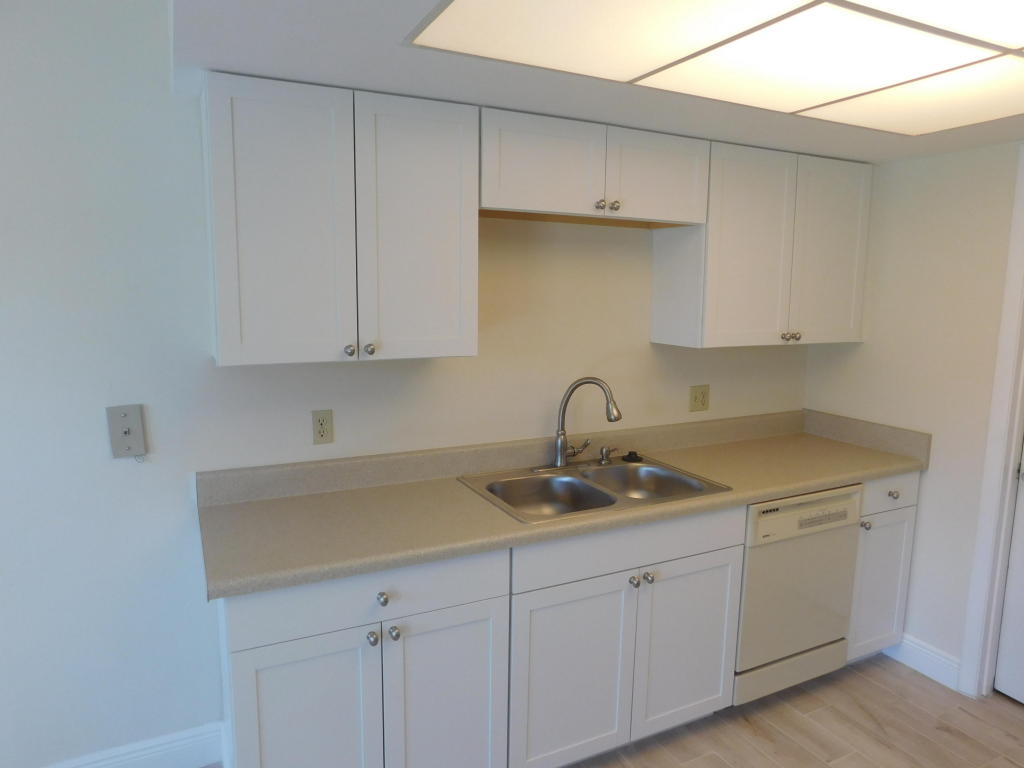 JUPITER LAKES VILLAS CONDO I AND II - Residential Lease