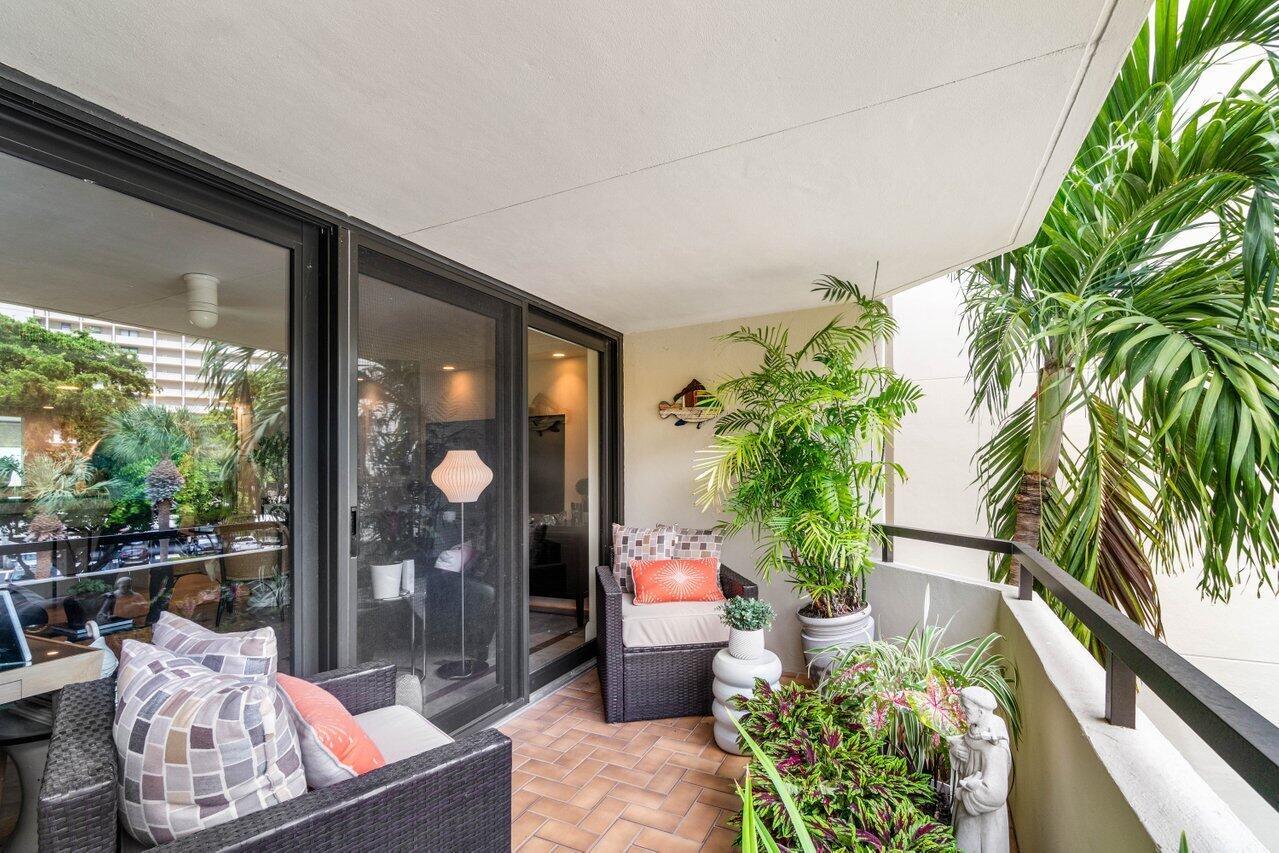 OLD PORT COVE HARBOR VILL - Residential