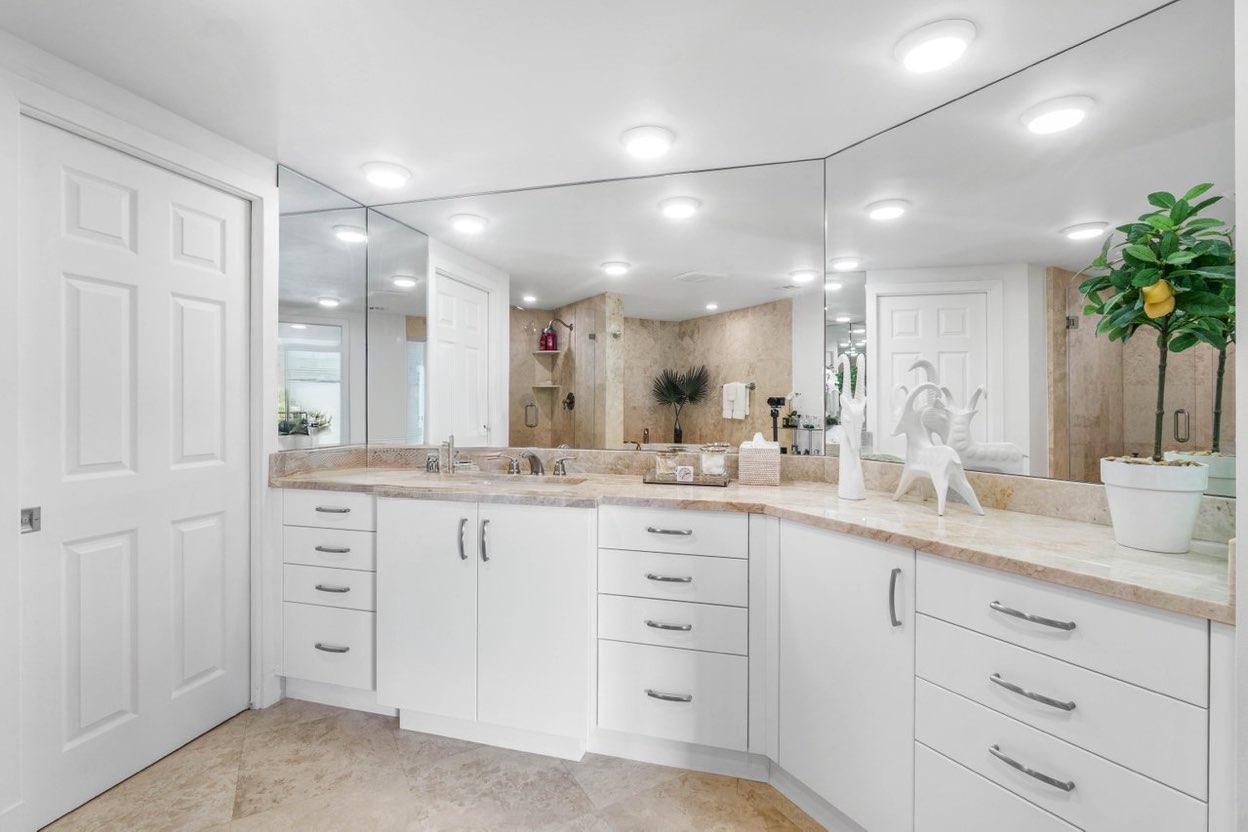 OLD PORT COVE HARBOR VILL - Residential