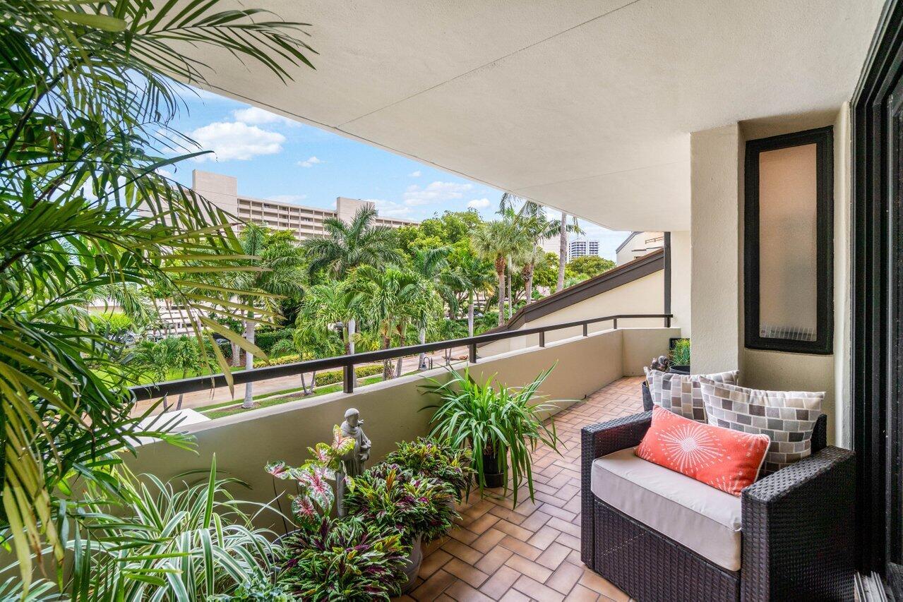 OLD PORT COVE HARBOR VILL - Residential