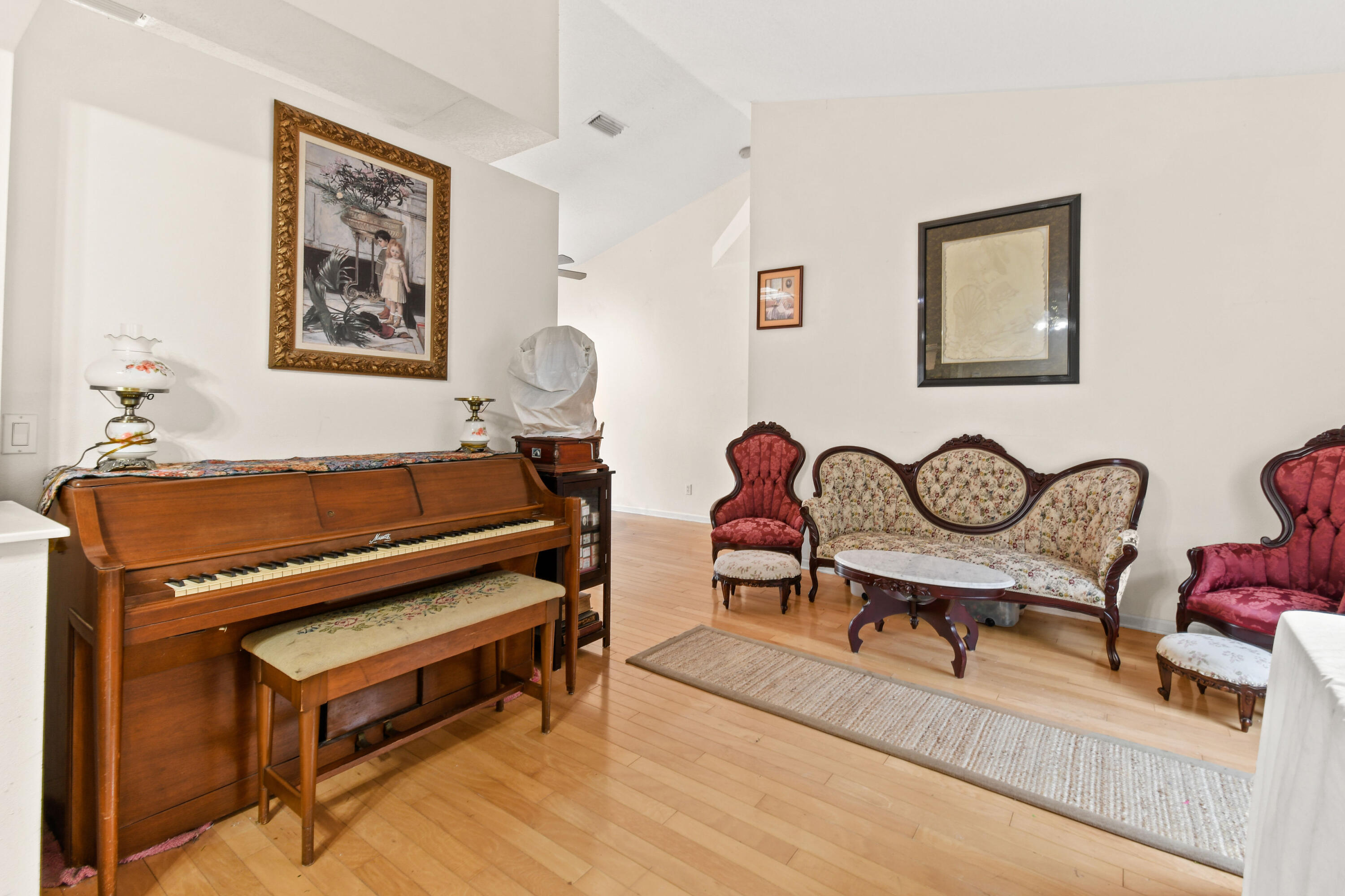 METES AND BOUNDS - Residential