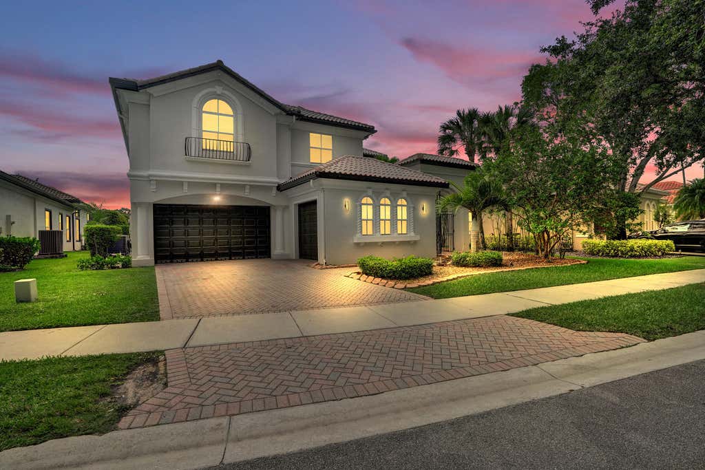 Photo of 7484 NW 114th Terrace, Parkland, FL 33076 (MLS # B26045558)