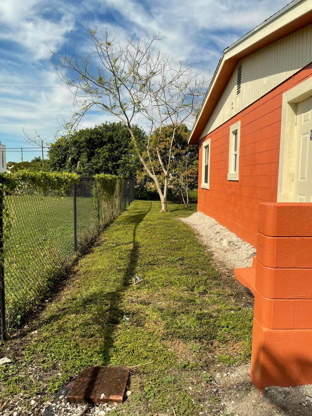 Photo of 130 SW 5th Avenue, South Bay, FL 33493 (MLS # R10962678)