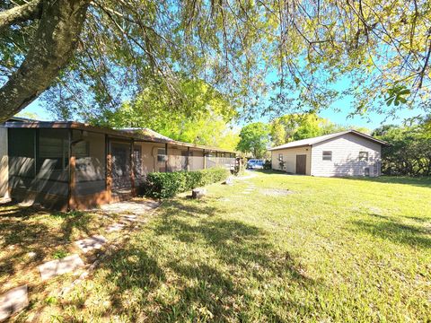 A home in Okeechobee