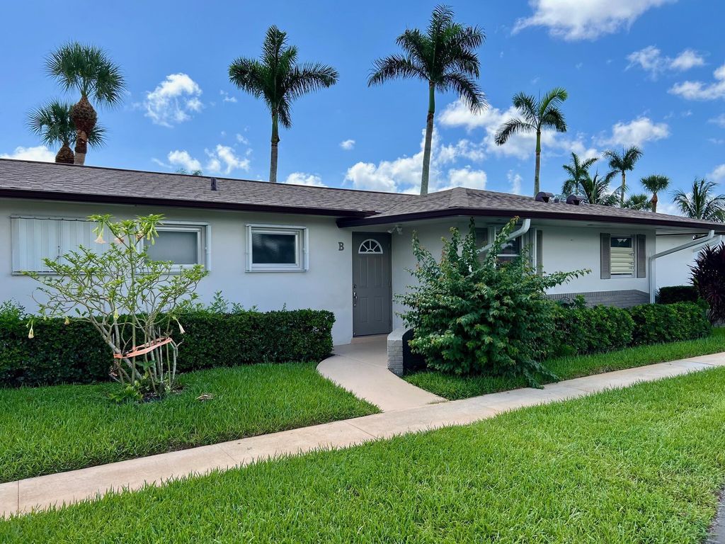 Photo of 2805 Crosley Drive E #B, West Palm Beach, FL 33415 (MLS # R11129788)