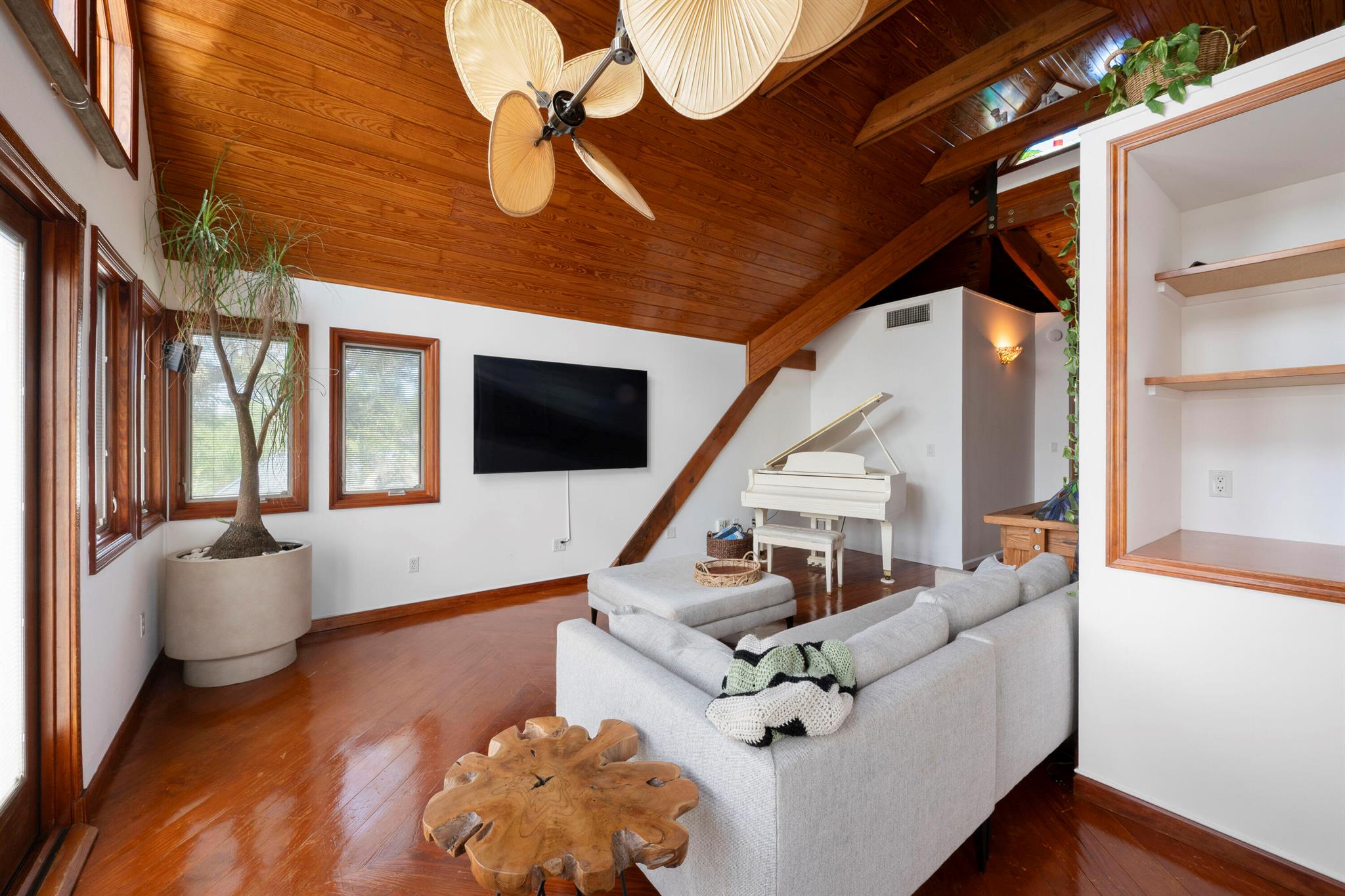 RUSTIC HILLS - Residential