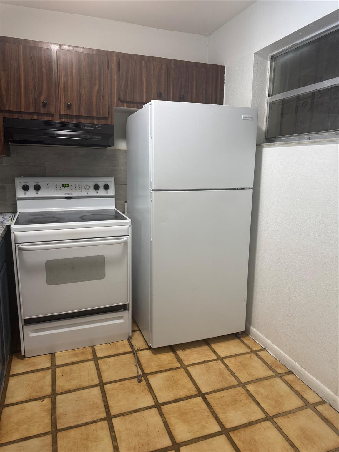 Sunset Hills I Condo - Residential Lease