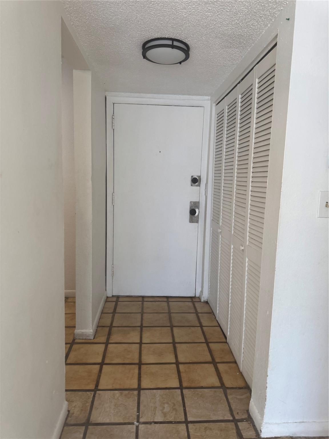 Sunset Hills I Condo - Residential Lease