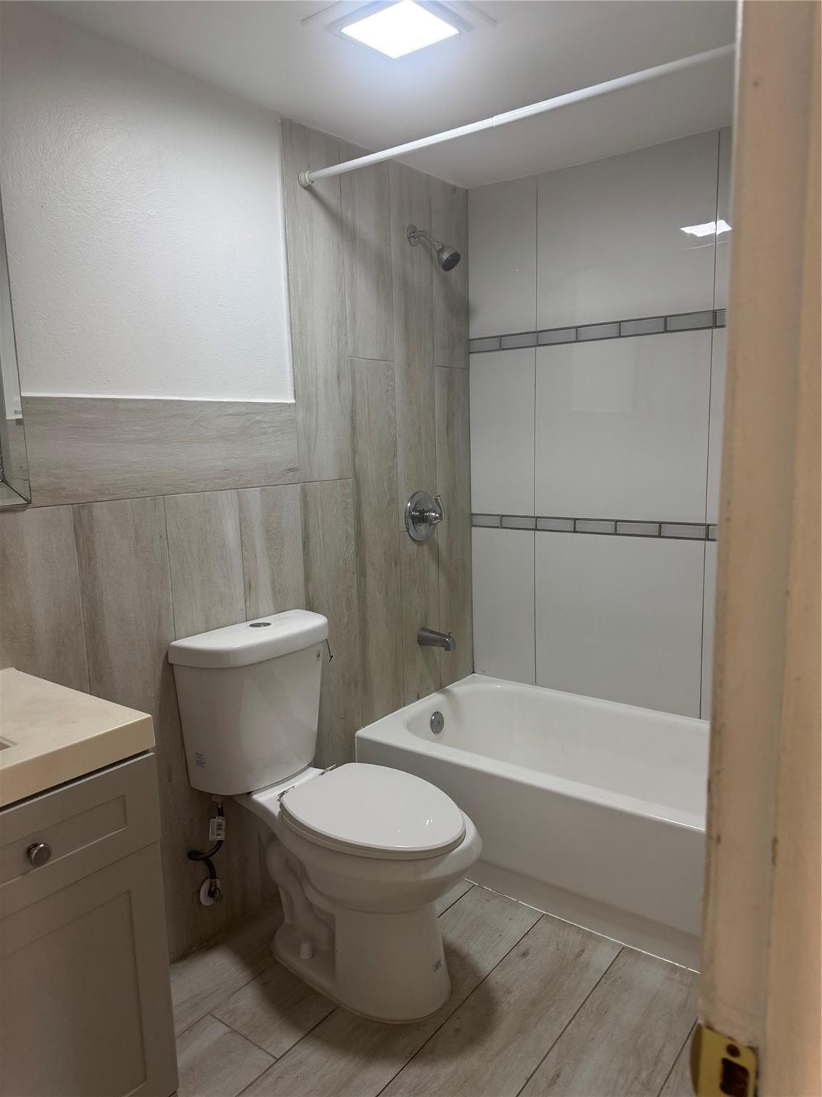 Sunset Hills I Condo - Residential Lease