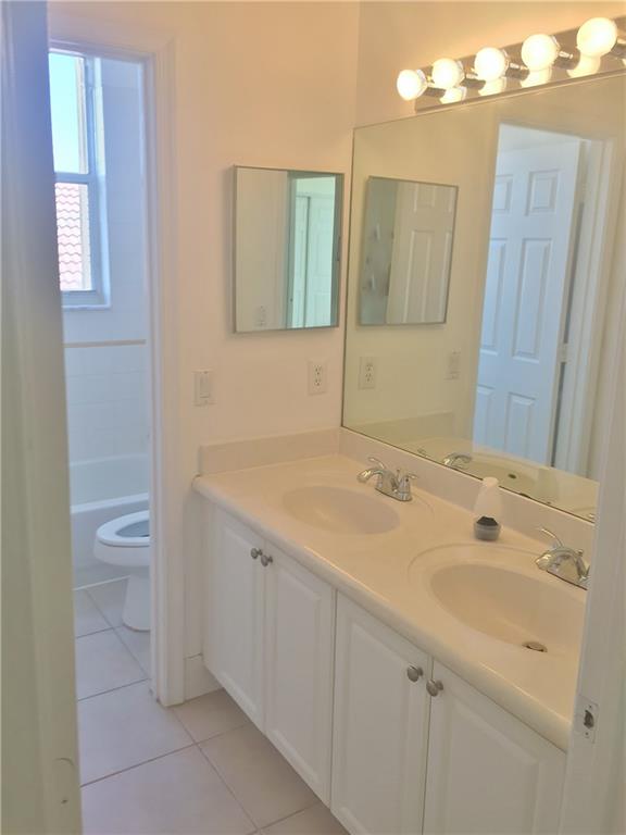 SUNSET LAKES PLAT TWO - Residential