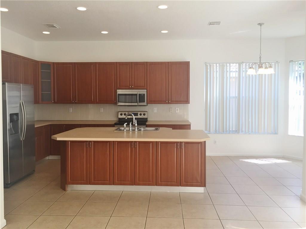 SUNSET LAKES PLAT TWO - Residential