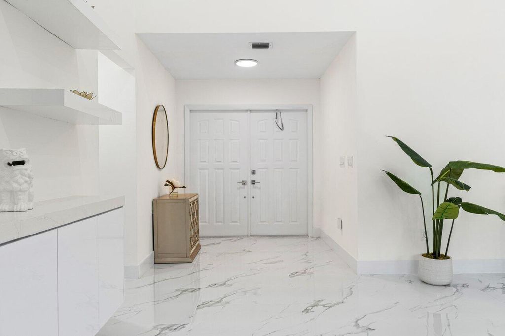Photo of 2955 NW 15th Street, Delray Beach, FL 33445 (MLS # R10999117)