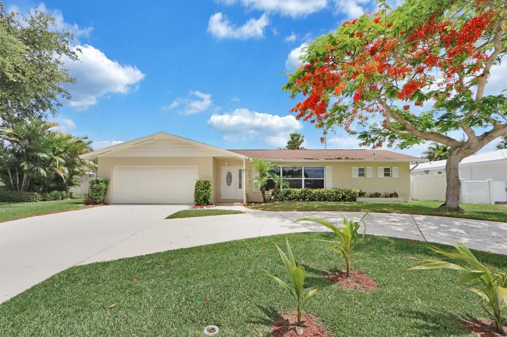 Photo of 3597 Cosmos Street St, Palm Beach Gardens, FL 33410 (MLS # R10720986)
