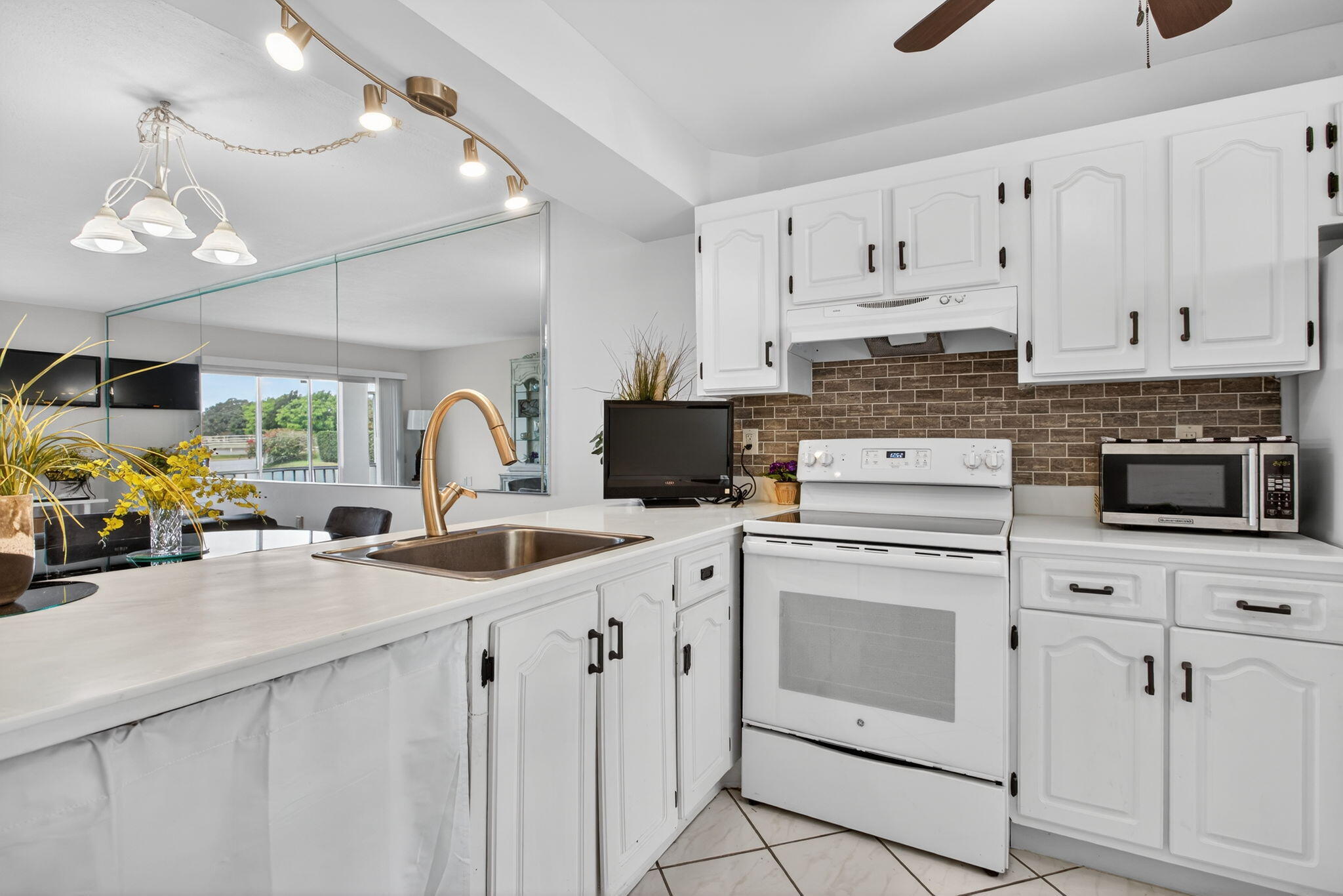 MARTINIQUE VILLAGE III CONDO - Residential