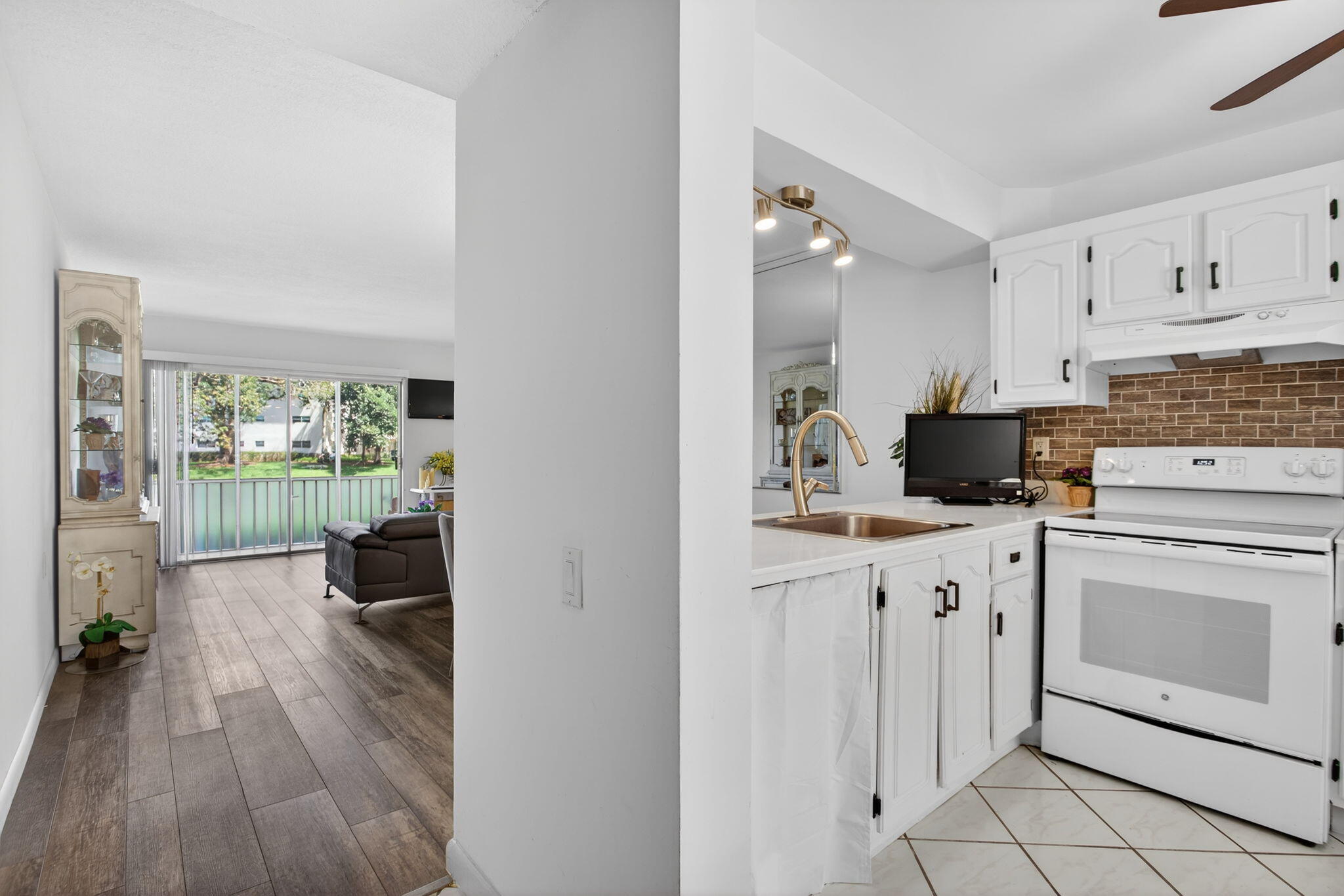 MARTINIQUE VILLAGE III CONDO - Residential