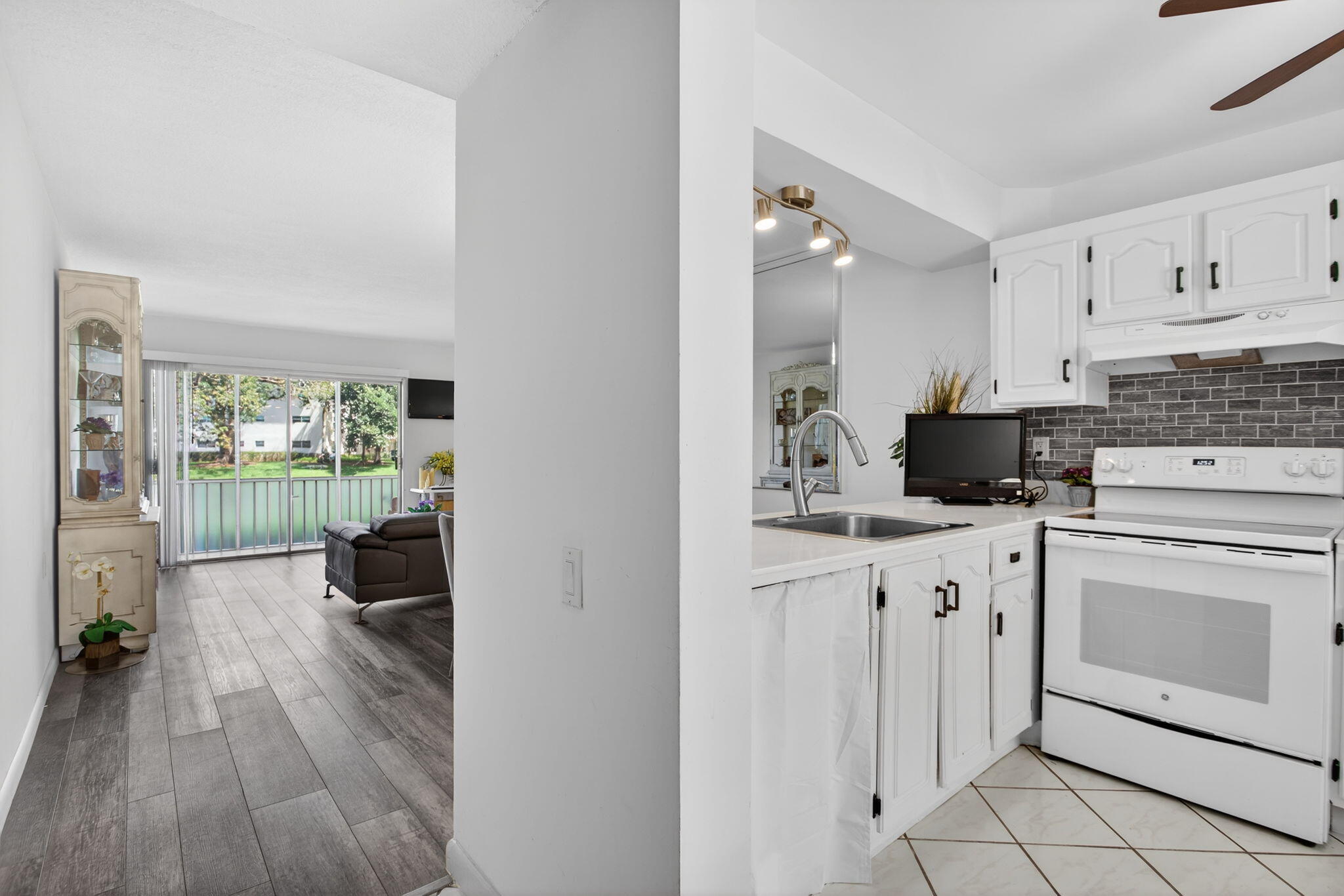 MARTINIQUE VILLAGE III CONDO - Residential