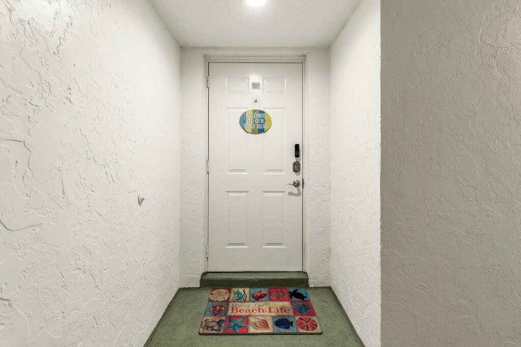 BY-THE-SEAS CONDO - Residential