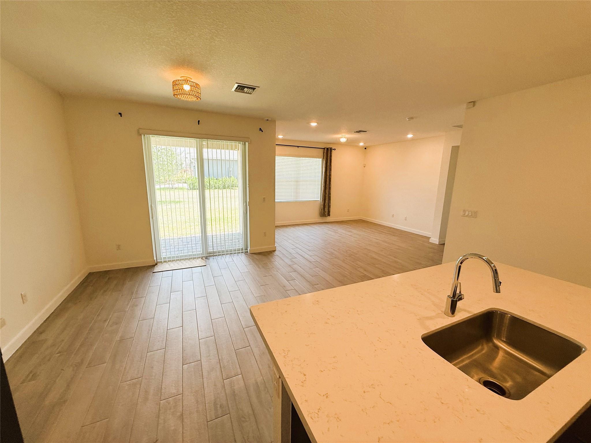 SEAWALK - Residential Lease