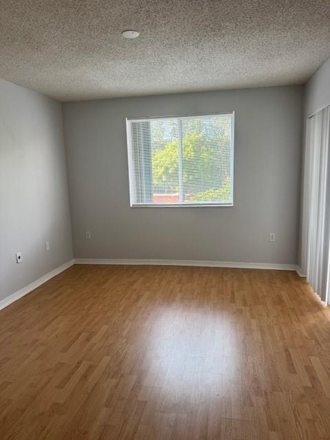 RIVIERA PALMS - Residential