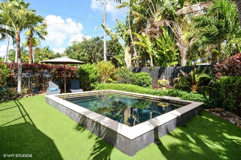 Poinsettia Heights - Residential