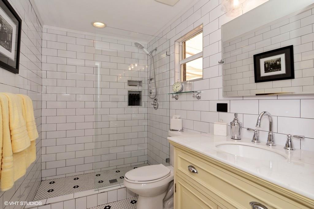 Poinsettia Heights - Residential