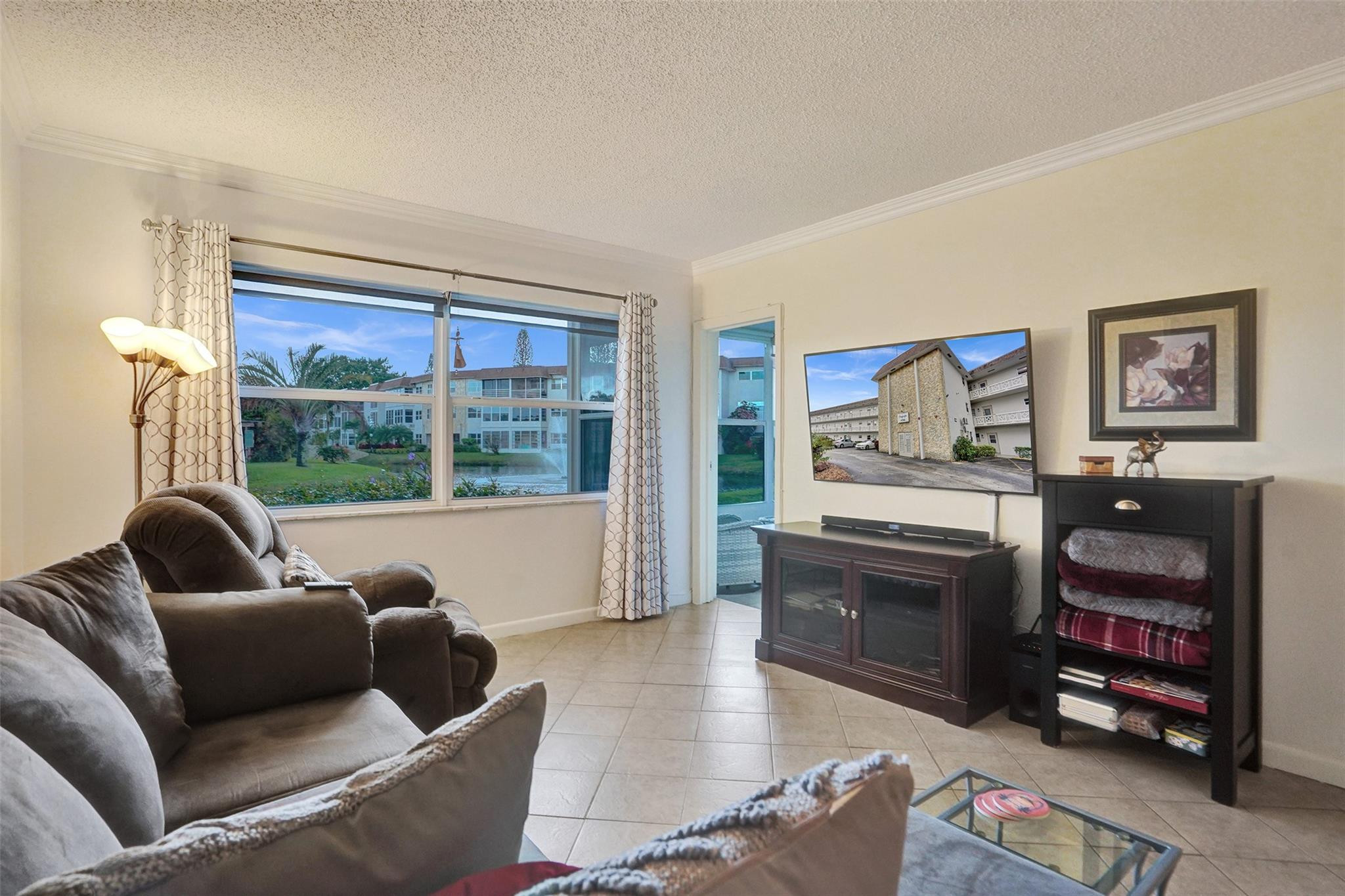 SEAGRAPE GARDENS CONDO - Residential