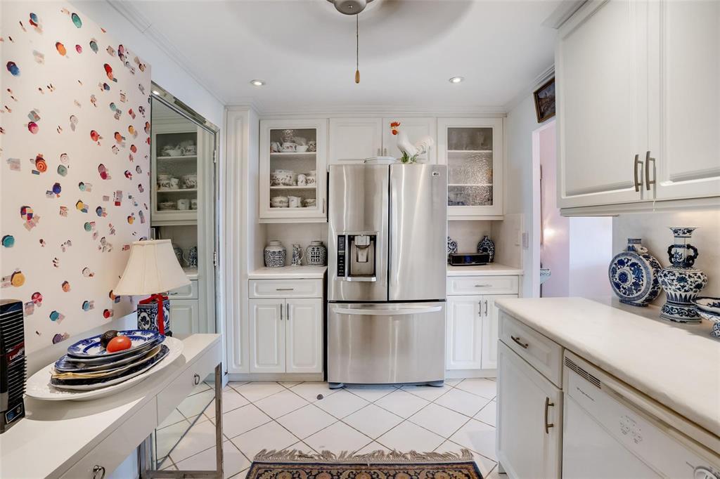 CORAL RIDGE TOWERS CO-OP - Residential