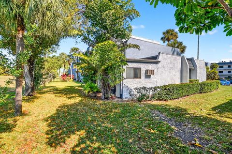 Tiny photo for 4288 D Este Court, Lake Worth, FL 33467 (MLS # R11164923)