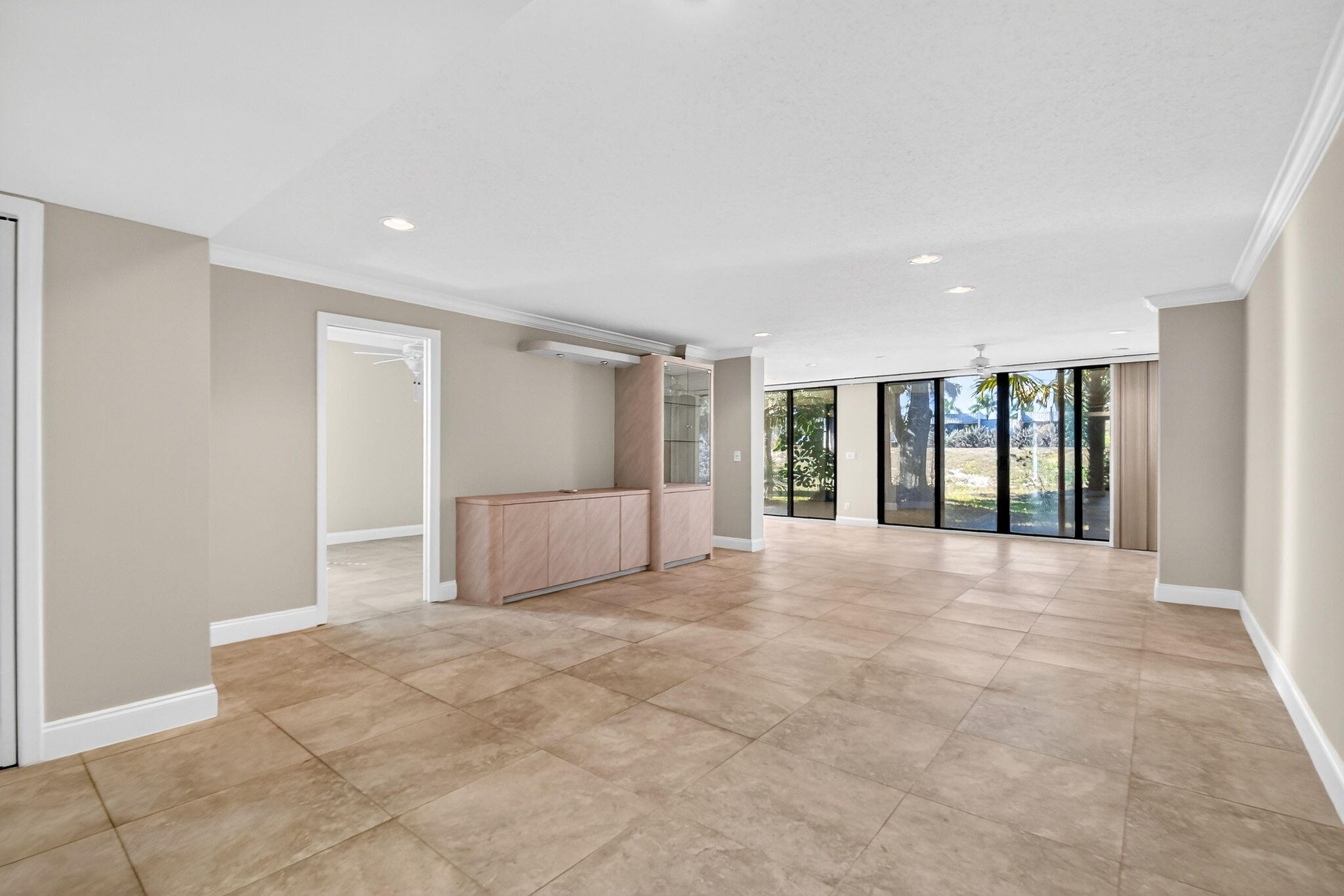 Fountains of Palm Beach NO 5 - Residential