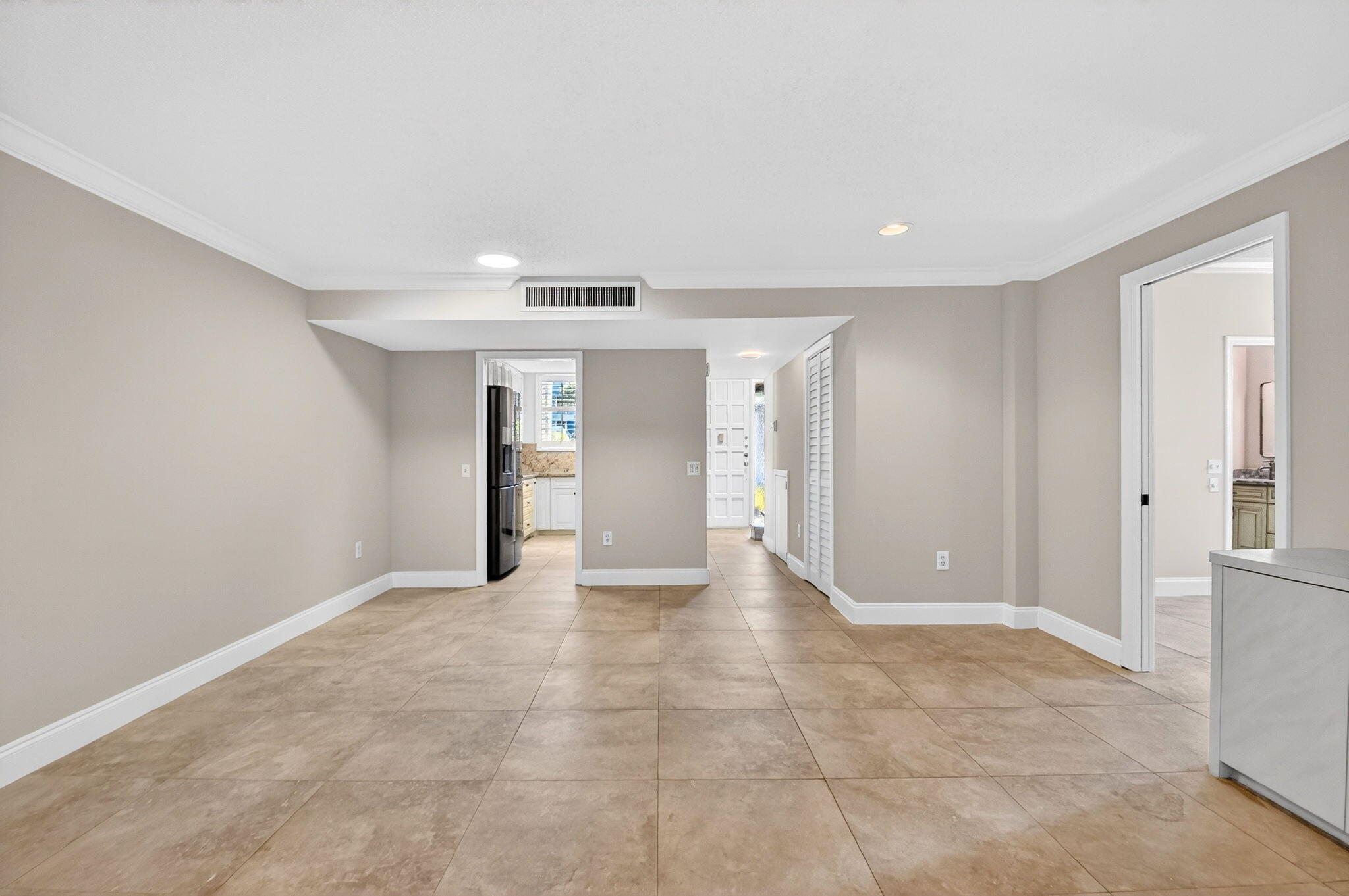 Fountains of Palm Beach NO 5 - Residential