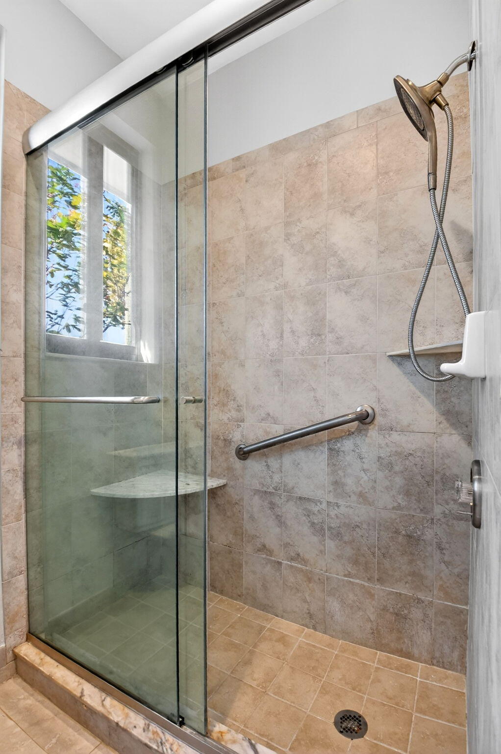 Fountains of Palm Beach NO 5 - Residential