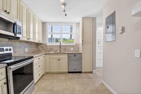 Tiny photo for 4288 D Este Court, Lake Worth, FL 33467 (MLS # R11164923)