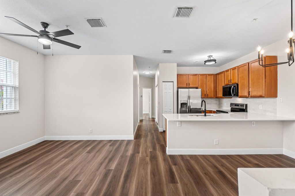 Photo of 112 Lighthouse Circle #J, Tequesta, FL 33469 (MLS # R11123165)