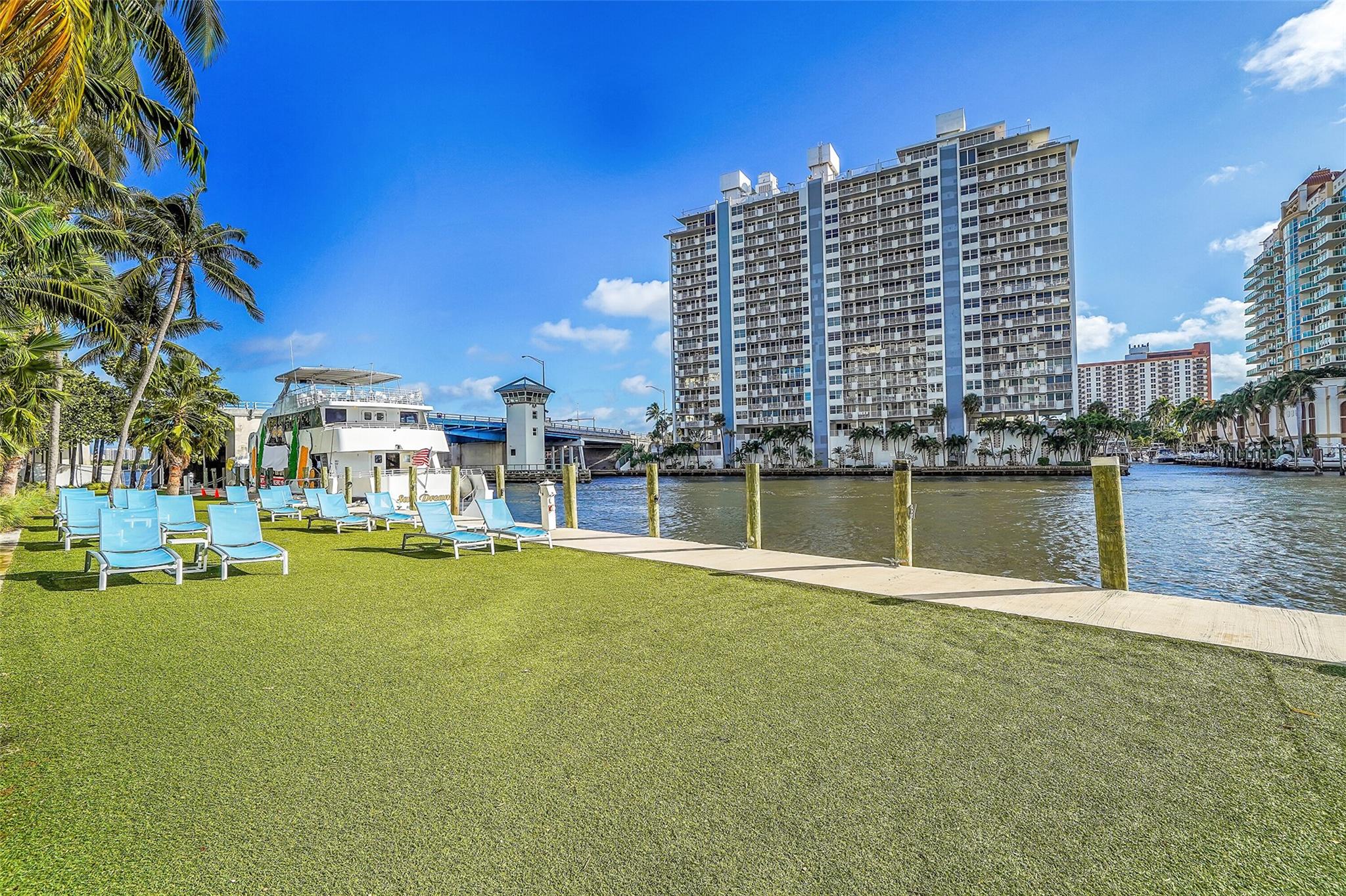 View photos, virtual tours, details... 2670 E Sunrise Blvd 1418